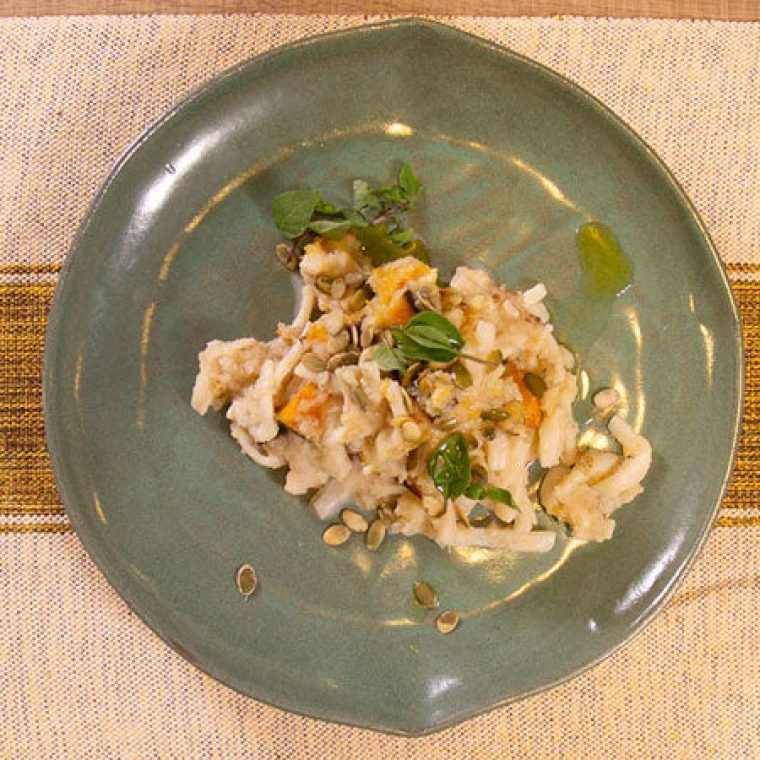 Imagem-banner-receita-Penne-Com-Creme-De-Couve-flor-E-Abobora-Crocante